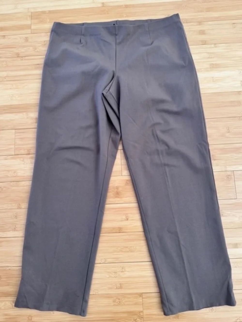 Straight-Leg Women's Dress Pants in Gray